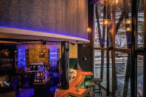 Innenaufnahme der Bar des Restaurant Stochas.