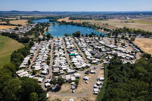 Campingplatz und Erholungsanlage St. Leoner See Luftaufnahme