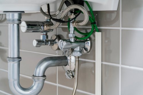 Eckventil-Thermostat Set und SWS Bus-Extender Kabel BE-K in der Gemeinschaftsgrundschule Wesel.