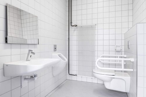 Elektronische Waschtisch-Armatur PURIS E HD-K, Urinalsteuerung EDITION E und WC-Steuerung EDITION E von SCHELL