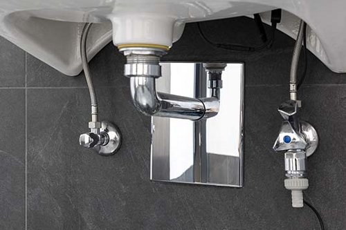 Die Waschtisch-Armaturen in der KissSalis Therme sind mit SSC Bluetooth®-ausgestattet.