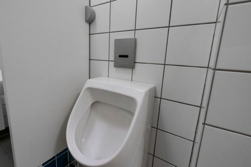 Urinalsteuerung EDITION E in der Gemeinschaftsgrundschule Wesel.
