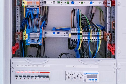 Innenansicht SWS Server. Innenansicht SWS Server.