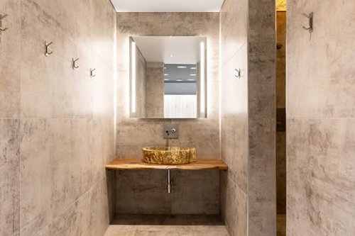 Unterputz-Waschtisch-Armatur LINUS W-E-M im Fitness- und Therapiestudio Fit & Fun