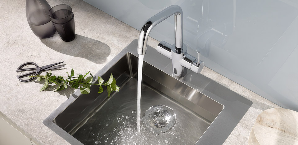 Schell_Armatur_960x470_01