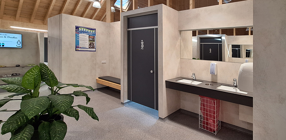 SCHELL_Blogbeitrag_Sanitaeranlagen_auf_Campingplaetzen_Campingplatz_Sonnenhof_PURIS_E