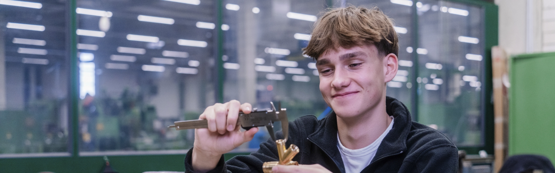 menu_unternehmen_ausbildung_dualmechanik_header