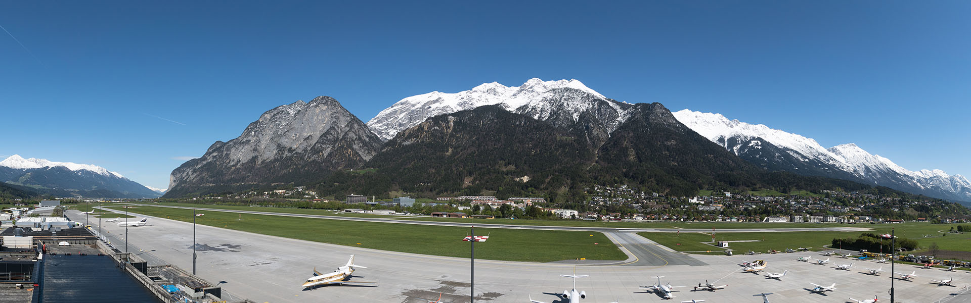 Header_Flughafen_Innsbruck